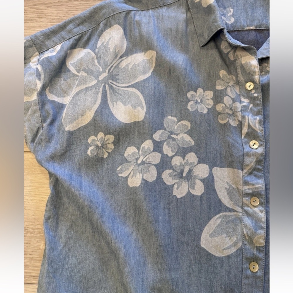 Soft Surroundings Tunic Top Sz L Shirt Women Denim Blue Tencel Chambray Lochlea - Picture 4 of 7